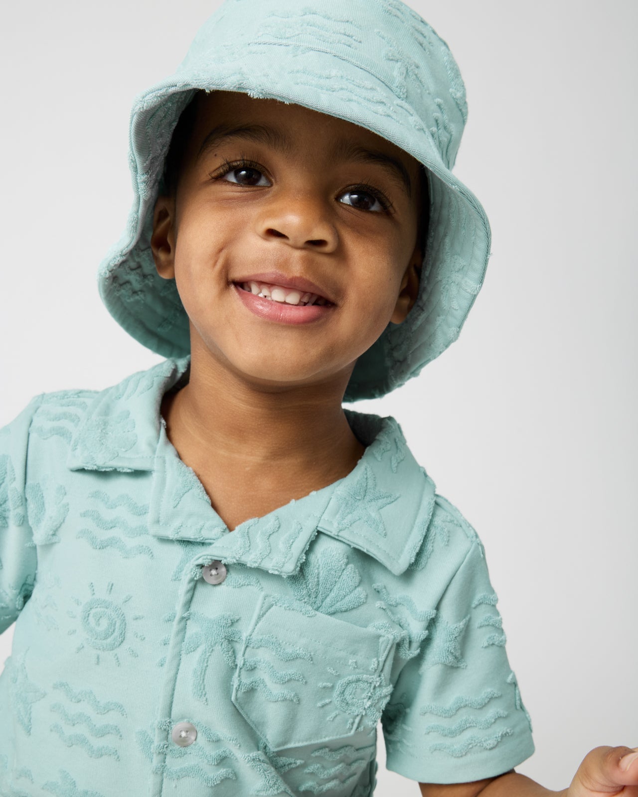 Coastal Rays Bucket Hat