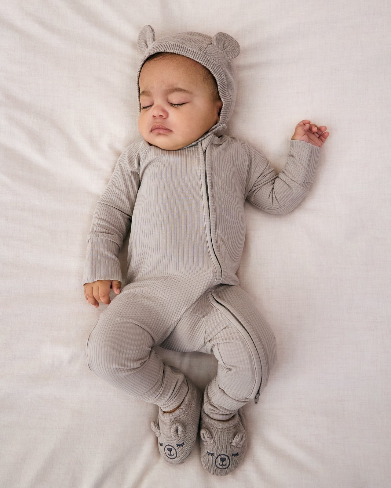 Dove Gray Ribbed Zippy