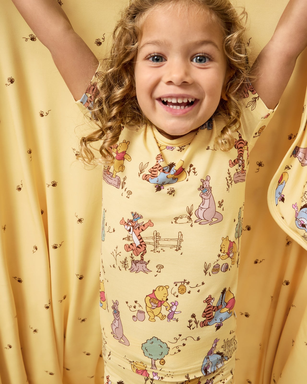 Disney Playtime With Pooh Large Cloud Blanket®
