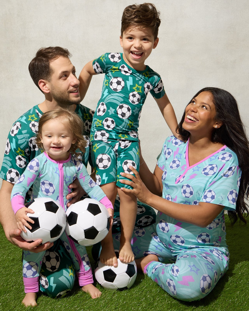 Aqua Soccer Stars Women's Short Sleeve Pajama Top