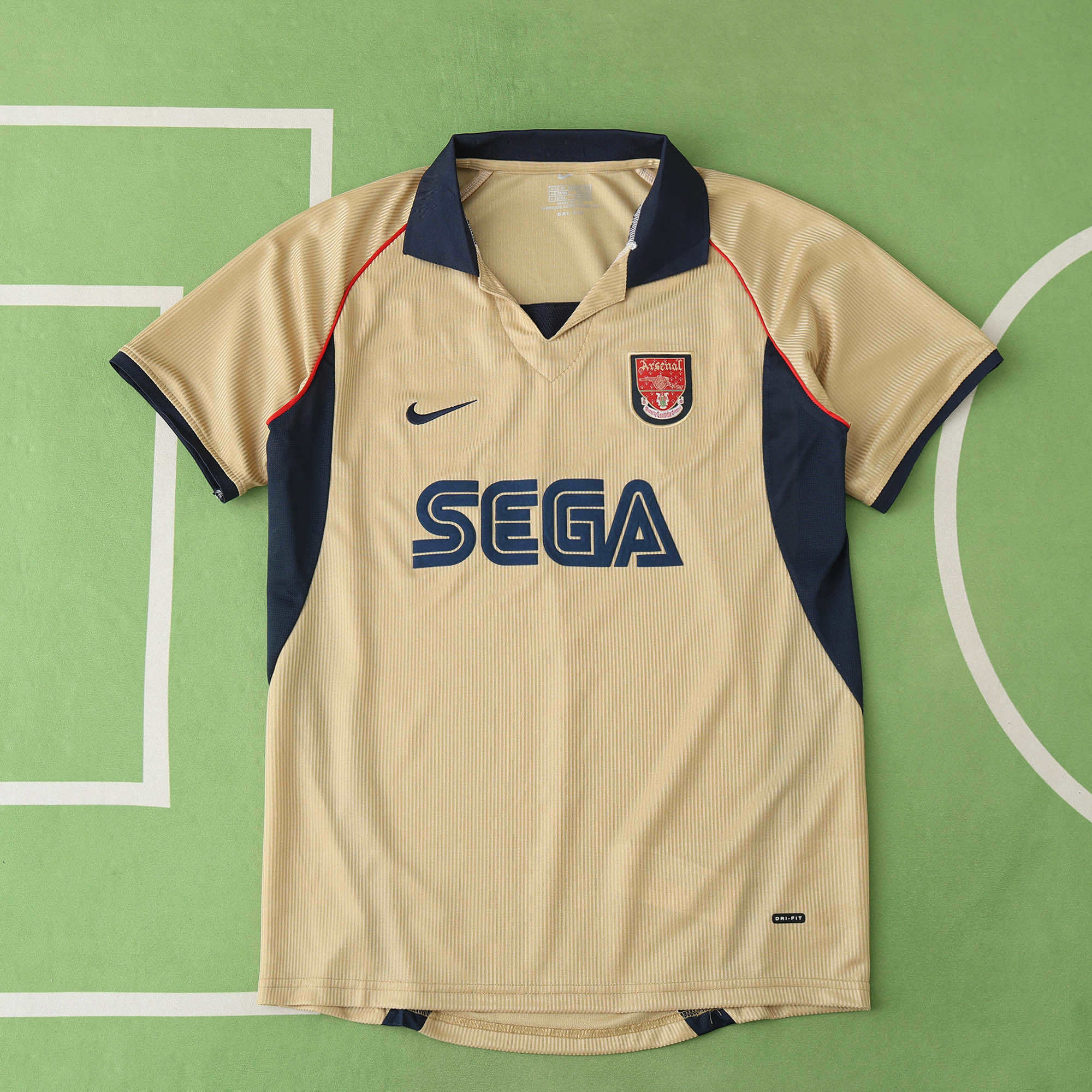 Arsenal F.C. Away Retro Fan Version 01/02 Season Jersey